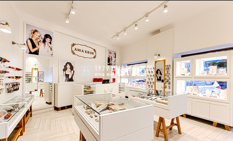 以人為本的合肥飾品店設(shè)計(jì)才能俘獲千萬(wàn)女人心