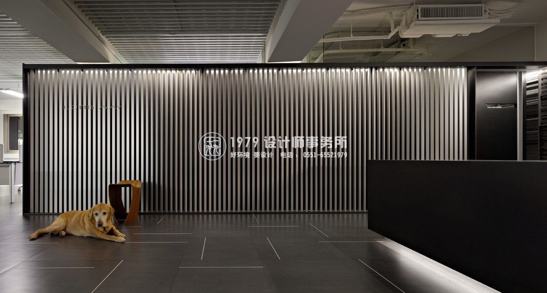 辦公室設(shè)計之五金貿(mào)易辦公室設(shè)計效果圖3